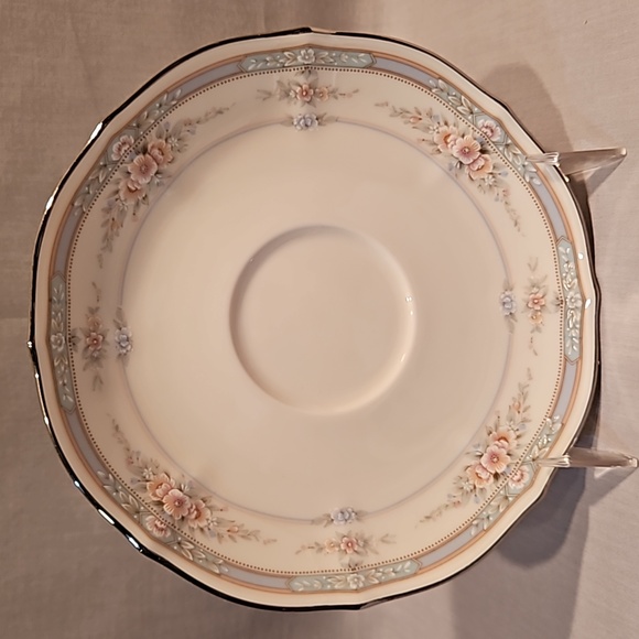 NEW Noritake Rothschild 7293 Flat Cup & Saucer Ivory China - Picture 3 of 16